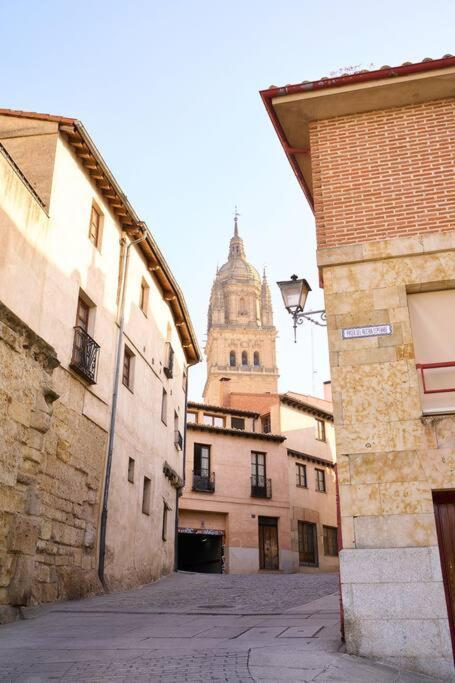 Alojamiento Tentenecio Catedral Salamanca Centro Esterno foto